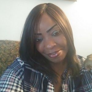 Meet your Posher, Lenora